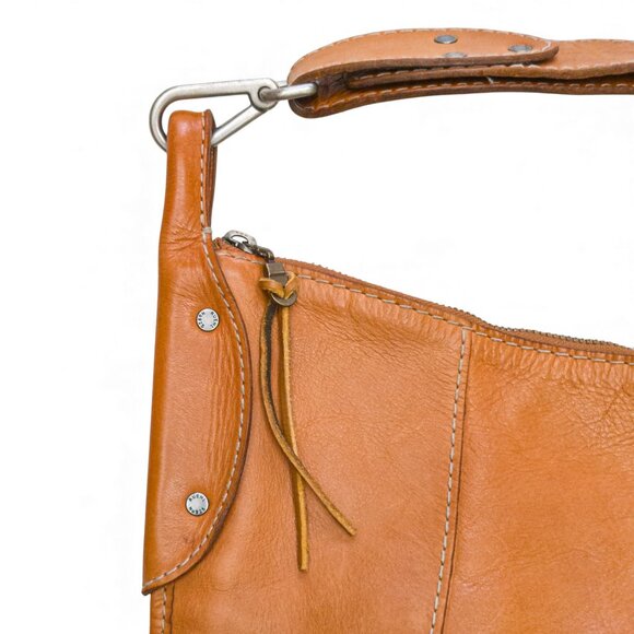 Ruehl No.925 Leather Tote – Abercrombie & Fitch Legacy Line - Picture 5 of 16